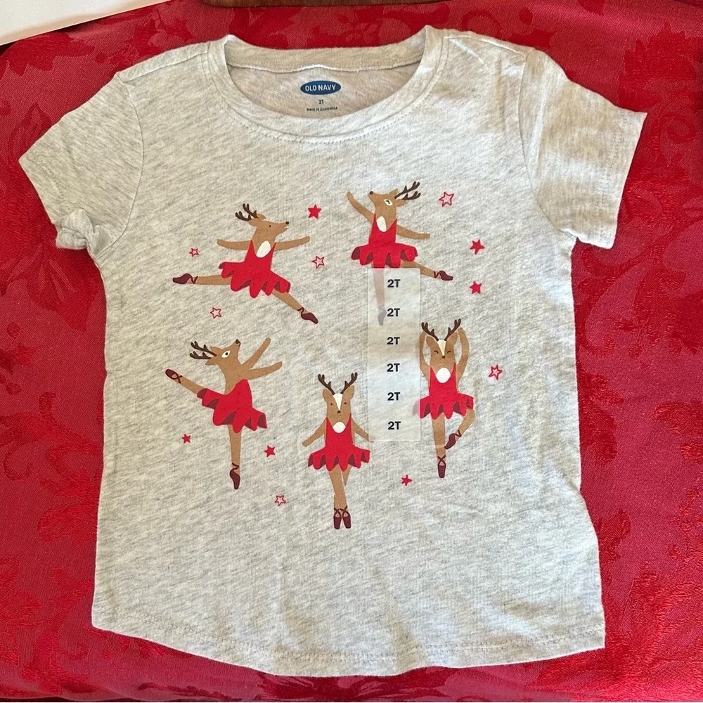 🌵3/$15 Old Navy short sleeve reindeer dancing ballerina shirt (see description)